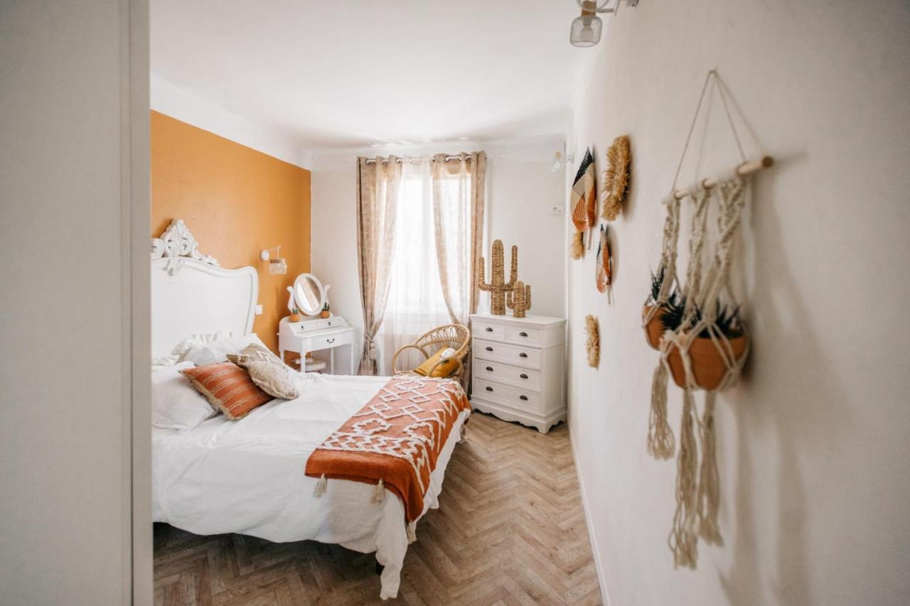 Charming Vacation Apartment Located In Isle-Sur-La-Sorgue L'Isle-sur-la-Sorgue Exterior photo