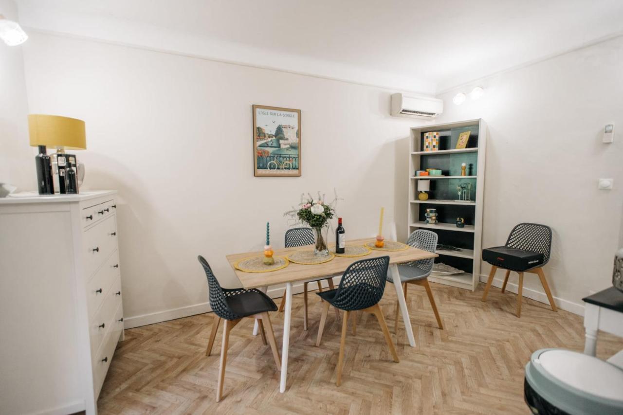 Charming Vacation Apartment Located In Isle-Sur-La-Sorgue L'Isle-sur-la-Sorgue Exterior photo